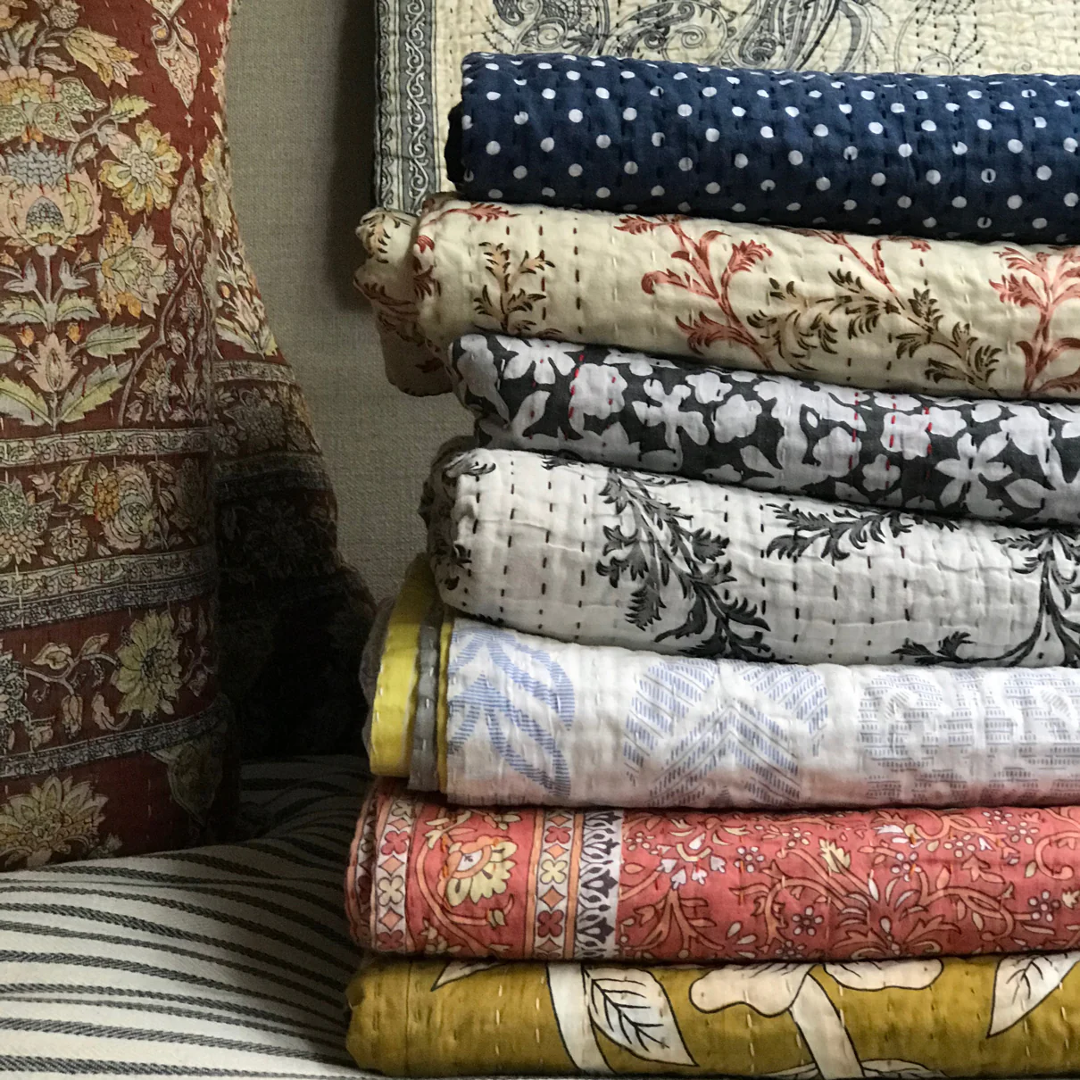 Coral & Buttermilk Newly Printed Queen Bedcover - Image 7