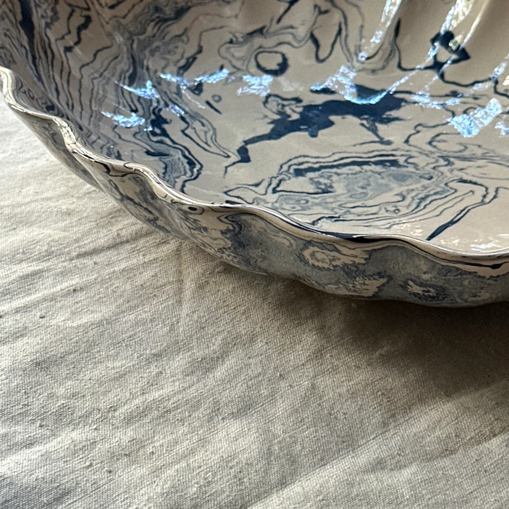Marbled Portuguese Scalloped Platter in Belle Île (BI #744) - Image 3